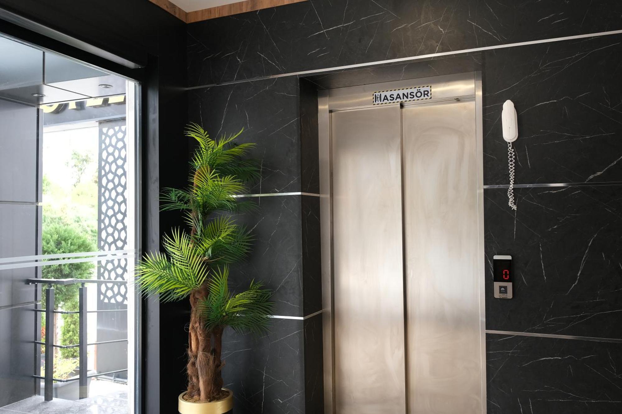 The Marine Hotel Trabzon Esterno foto