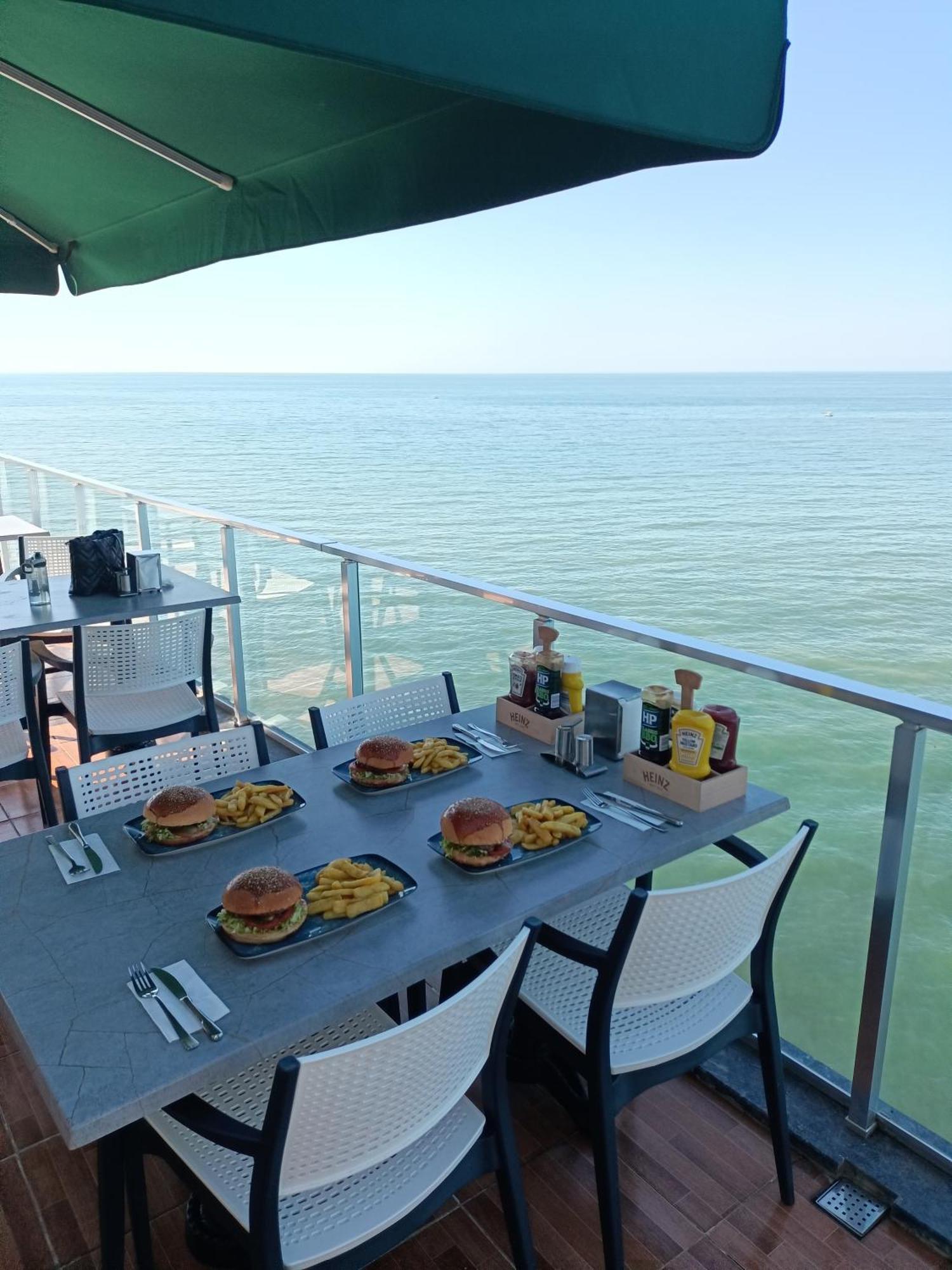 The Marine Hotel Trabzon Esterno foto